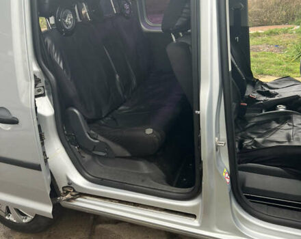 Серый Фольксваген Кадди, объемом двигателя 1.2 л и пробегом 241 тыс. км за 7100 $, фото 7 на Automoto.ua