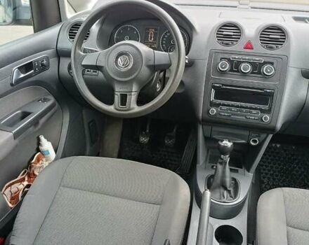 Сірий Фольксваген Кадді, об'ємом двигуна 2 л та пробігом 177 тис. км за 11300 $, фото 6 на Automoto.ua