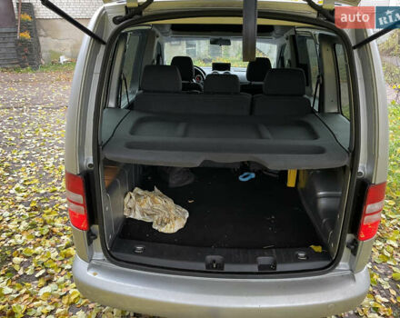 Серый Фольксваген Кадди, объемом двигателя 2 л и пробегом 310 тыс. км за 9950 $, фото 7 на Automoto.ua