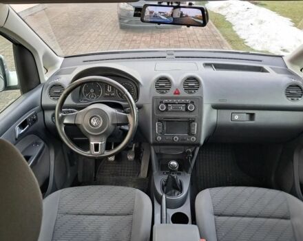 Сірий Фольксваген Кадді, об'ємом двигуна 2 л та пробігом 237 тис. км за 3100 $, фото 9 на Automoto.ua