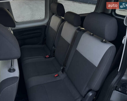 Сірий Фольксваген Кадді, об'ємом двигуна 2 л та пробігом 260 тис. км за 11900 $, фото 16 на Automoto.ua