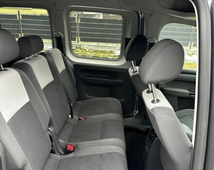 Сірий Фольксваген Кадді, об'ємом двигуна 2 л та пробігом 186 тис. км за 2850 $, фото 5 на Automoto.ua