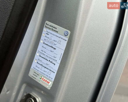 Серый Фольксваген Кадди, объемом двигателя 1.6 л и пробегом 224 тыс. км за 12700 $, фото 81 на Automoto.ua