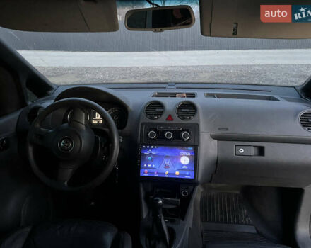 Сірий Фольксваген Кадді, об'ємом двигуна 1.6 л та пробігом 353 тис. км за 8650 $, фото 22 на Automoto.ua