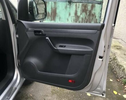 Серый Фольксваген Кадди, объемом двигателя 1.6 л и пробегом 325 тыс. км за 9800 $, фото 18 на Automoto.ua