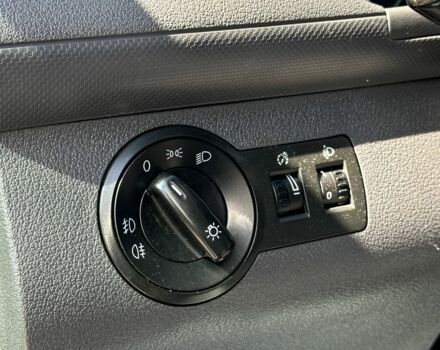 Серый Фольксваген Кадди, объемом двигателя 1.6 л и пробегом 212 тыс. км за 9300 $, фото 13 на Automoto.ua