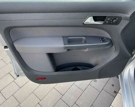 Серый Фольксваген Кадди, объемом двигателя 1.6 л и пробегом 317 тыс. км за 10800 $, фото 12 на Automoto.ua