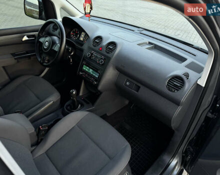 Сірий Фольксваген Кадді, об'ємом двигуна 2 л та пробігом 260 тис. км за 11900 $, фото 11 на Automoto.ua
