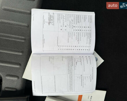 Серый Фольксваген Кадди, объемом двигателя 1.6 л и пробегом 224 тыс. км за 12700 $, фото 101 на Automoto.ua