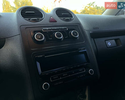 Сірий Фольксваген Кадді, об'ємом двигуна 1.2 л та пробігом 232 тис. км за 8300 $, фото 24 на Automoto.ua