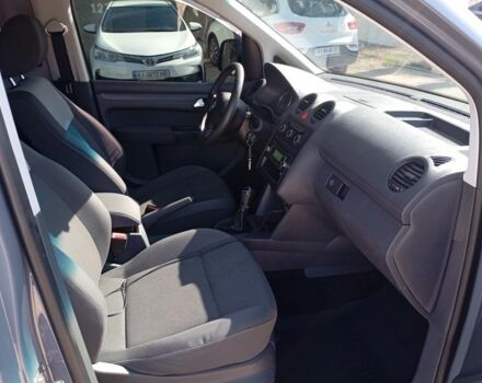 Серый Фольксваген Кадди, объемом двигателя 2 л и пробегом 268 тыс. км за 10700 $, фото 7 на Automoto.ua