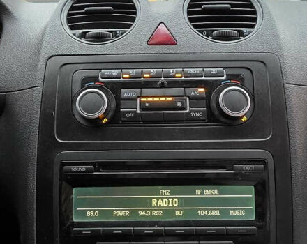 Сірий Фольксваген Кадді, об'ємом двигуна 1.6 л та пробігом 320 тис. км за 10000 $, фото 7 на Automoto.ua