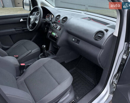 Серый Фольксваген Кадди, объемом двигателя 1.6 л и пробегом 172 тыс. км за 11000 $, фото 21 на Automoto.ua