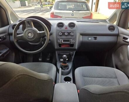 Сірий Фольксваген Кадді, об'ємом двигуна 2 л та пробігом 127 тис. км за 11708 $, фото 1 на Automoto.ua