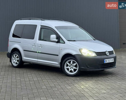 Серый Фольксваген Кадди, объемом двигателя 1.6 л и пробегом 172 тыс. км за 11000 $, фото 5 на Automoto.ua