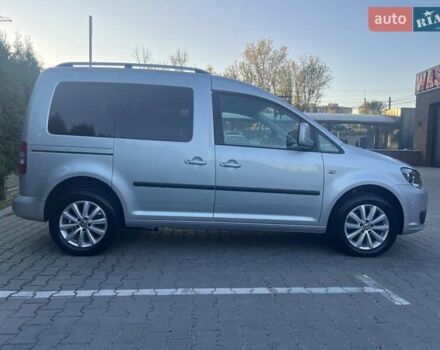 Серый Фольксваген Кадди, объемом двигателя 1.97 л и пробегом 240 тыс. км за 13500 $, фото 5 на Automoto.ua