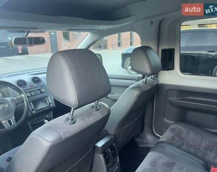 Серый Фольксваген Кадди, объемом двигателя 1.97 л и пробегом 240 тыс. км за 13500 $, фото 28 на Automoto.ua