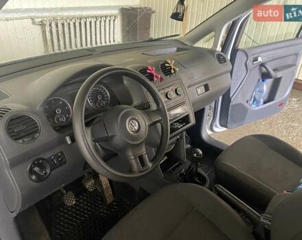 Сірий Фольксваген Кадді, об'ємом двигуна 1.6 л та пробігом 269 тис. км за 9800 $, фото 5 на Automoto.ua