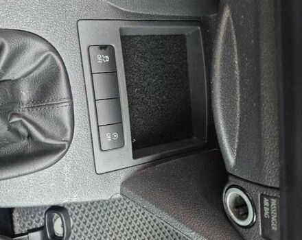 Серый Фольксваген Кадди, объемом двигателя 1.6 л и пробегом 229 тыс. км за 12500 $, фото 18 на Automoto.ua