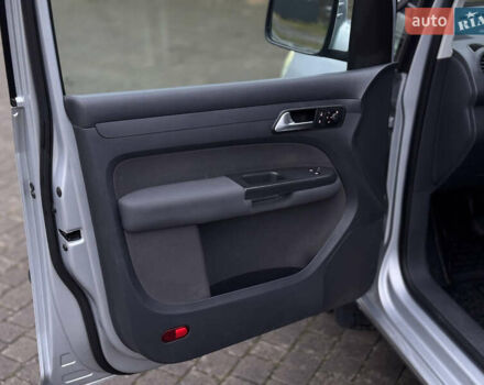 Серый Фольксваген Кадди, объемом двигателя 1.6 л и пробегом 172 тыс. км за 11000 $, фото 14 на Automoto.ua