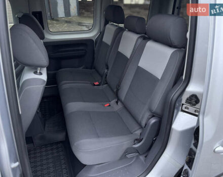 Серый Фольксваген Кадди, объемом двигателя 1.6 л и пробегом 172 тыс. км за 11000 $, фото 16 на Automoto.ua