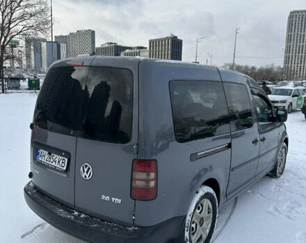 Сірий Фольксваген Кадді, об'ємом двигуна 2 л та пробігом 246 тис. км за 11800 $, фото 4 на Automoto.ua