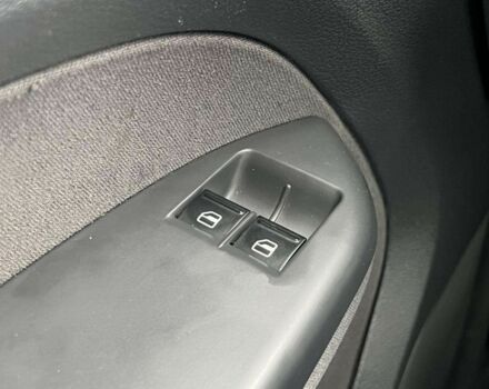 Сірий Фольксваген Кадді, об'ємом двигуна 1.6 л та пробігом 248 тис. км за 6950 $, фото 19 на Automoto.ua