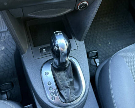 Серый Фольксваген Кадди, объемом двигателя 1.97 л и пробегом 260 тыс. км за 12800 $, фото 12 на Automoto.ua