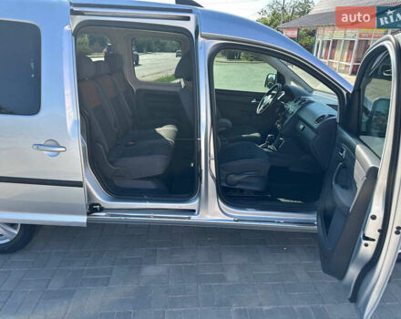 Серый Фольксваген Кадди, объемом двигателя 2 л и пробегом 350 тыс. км за 12750 $, фото 32 на Automoto.ua