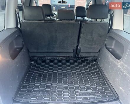 Серый Фольксваген Кадди, объемом двигателя 1.97 л и пробегом 240 тыс. км за 13500 $, фото 29 на Automoto.ua