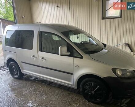 Сірий Фольксваген Кадді, об'ємом двигуна 1.6 л та пробігом 269 тис. км за 9800 $, фото 4 на Automoto.ua