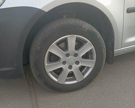 Сірий Фольксваген Кадді, об'ємом двигуна 1.6 л та пробігом 220 тис. км за 13700 $, фото 10 на Automoto.ua