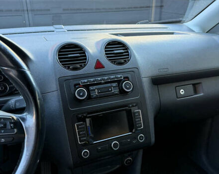 Серый Фольксваген Кадди, объемом двигателя 1.97 л и пробегом 260 тыс. км за 12800 $, фото 11 на Automoto.ua