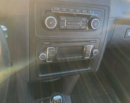 Сірий Фольксваген Кадді, об'ємом двигуна 1.6 л та пробігом 186 тис. км за 10700 $, фото 9 на Automoto.ua