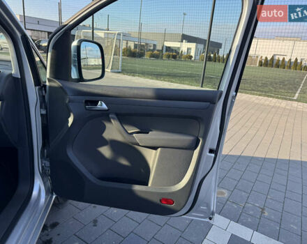 Серый Фольксваген Кадди, объемом двигателя 2 л и пробегом 263 тыс. км за 13850 $, фото 41 на Automoto.ua