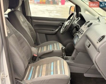 Серый Фольксваген Кадди, объемом двигателя 1.6 л и пробегом 250 тыс. км за 8700 $, фото 10 на Automoto.ua