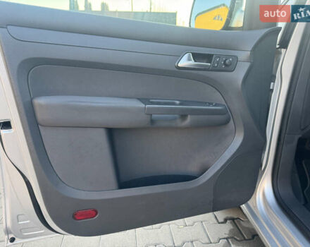 Серый Фольксваген Кадди, объемом двигателя 2 л и пробегом 251 тыс. км за 13200 $, фото 25 на Automoto.ua