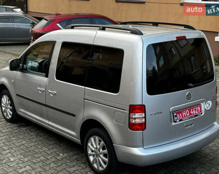 Сірий Фольксваген Кадді, об'ємом двигуна 1.6 л та пробігом 237 тис. км за 11999 $, фото 11 на Automoto.ua