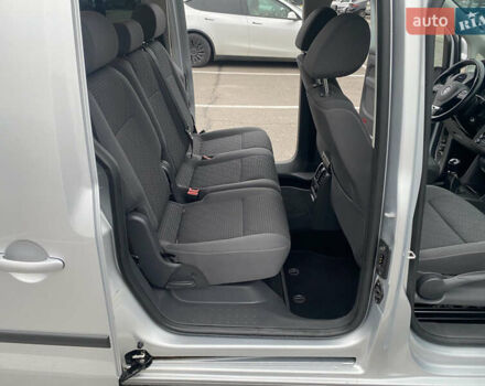 Серый Фольксваген Кадди, объемом двигателя 1.6 л и пробегом 296 тыс. км за 12300 $, фото 21 на Automoto.ua