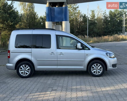 Серый Фольксваген Кадди, объемом двигателя 1.6 л и пробегом 191 тыс. км за 12200 $, фото 1 на Automoto.ua