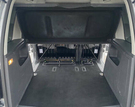 Серый Фольксваген Кадди, объемом двигателя 1.6 л и пробегом 296 тыс. км за 12300 $, фото 28 на Automoto.ua