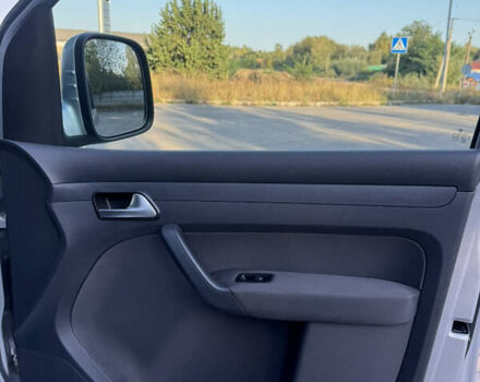 Фольксваген Кадди 2014 в Львове на Automoto.ua Серый Фольксваген Кадди, объемом двигателя 1.6 л и пробегом 190 тыс. км за 12100 $, фото 30 на Automoto.ua