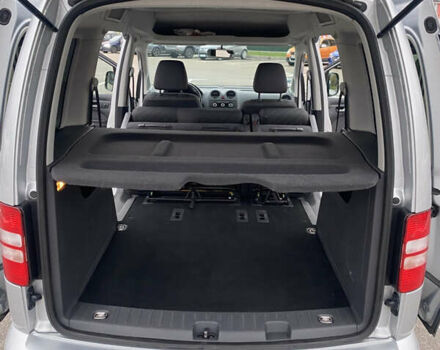 Серый Фольксваген Кадди, объемом двигателя 1.6 л и пробегом 296 тыс. км за 12300 $, фото 29 на Automoto.ua