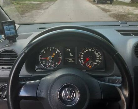 Фольксваген Кадди 2014 в Борисполе на Automoto.ua Серый Фольксваген Кадди, объемом двигателя 1.6 л и пробегом 280 тыс. км за 12000 $, фото 3 на Automoto.ua