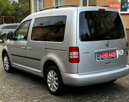 Сірий Фольксваген Кадді, об'ємом двигуна 1.6 л та пробігом 237 тис. км за 11999 $, фото 6 на Automoto.ua