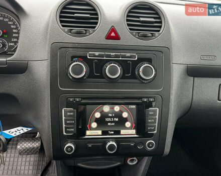 Сірий Фольксваген Кадді, об'ємом двигуна 1.6 л та пробігом 237 тис. км за 11999 $, фото 22 на Automoto.ua