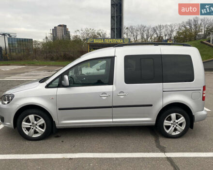 Серый Фольксваген Кадди, объемом двигателя 1.6 л и пробегом 296 тыс. км за 12300 $, фото 4 на Automoto.ua