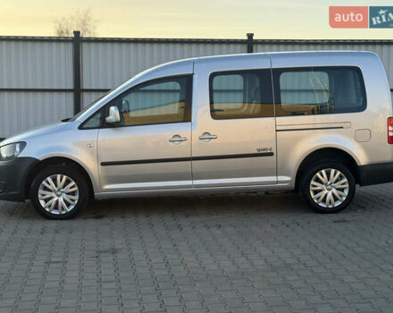 Серый Фольксваген Кадди, объемом двигателя 2 л и пробегом 251 тыс. км за 13200 $, фото 5 на Automoto.ua