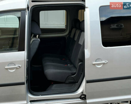 Сірий Фольксваген Кадді, об'ємом двигуна 1.6 л та пробігом 237 тис. км за 11999 $, фото 25 на Automoto.ua