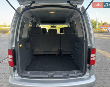 Серый Фольксваген Кадди, объемом двигателя 1.6 л и пробегом 191 тыс. км за 12200 $, фото 34 на Automoto.ua